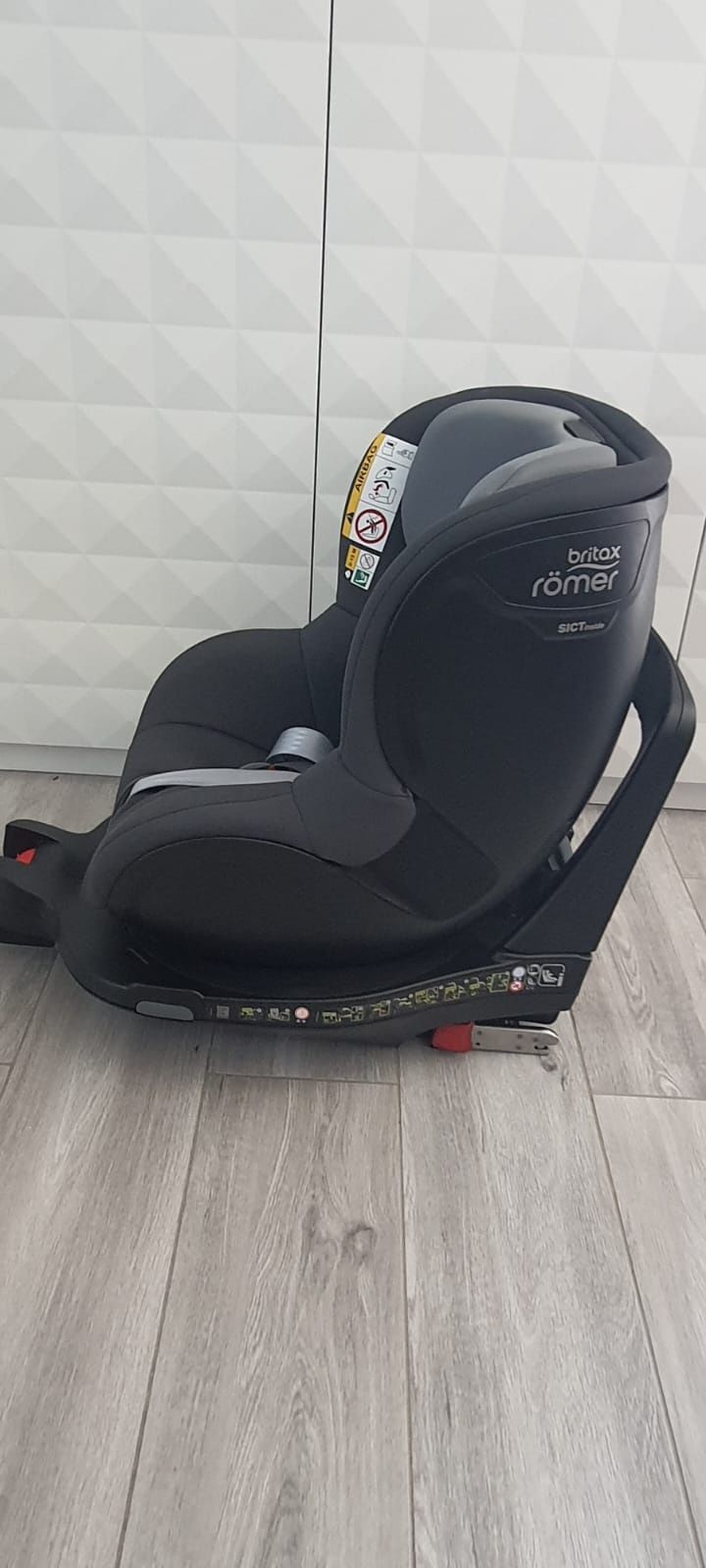 Fotelik samochodowy Dualfix M i-size 360°