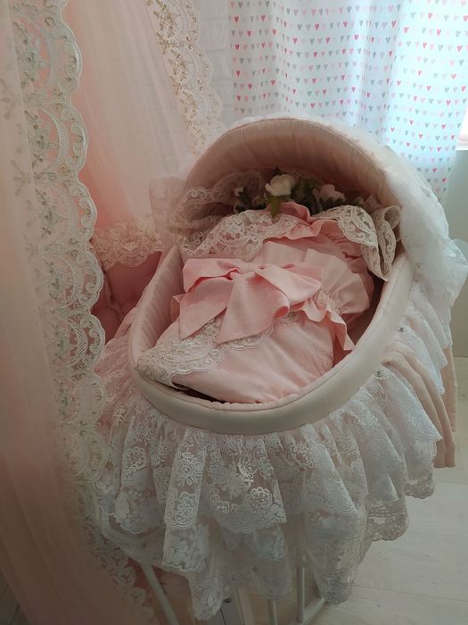 Эксклюзивная люлька переноска для выписки или крестин.