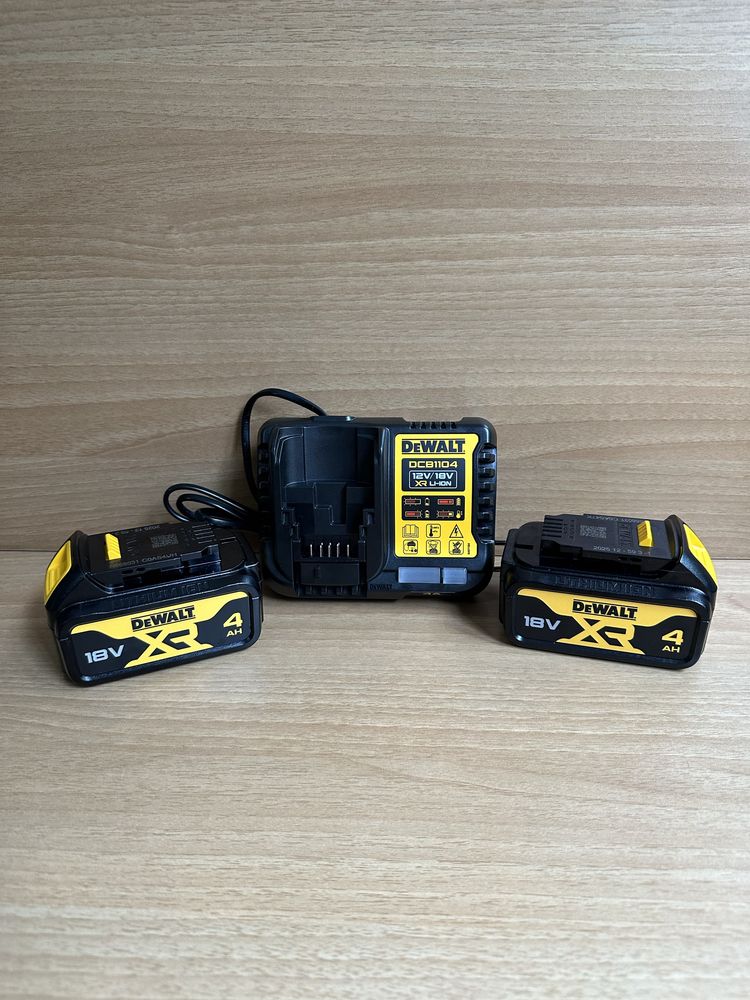 2 оригінальні батареї DeWALT XR 18V 4Ah + зарядка 4А (нові)