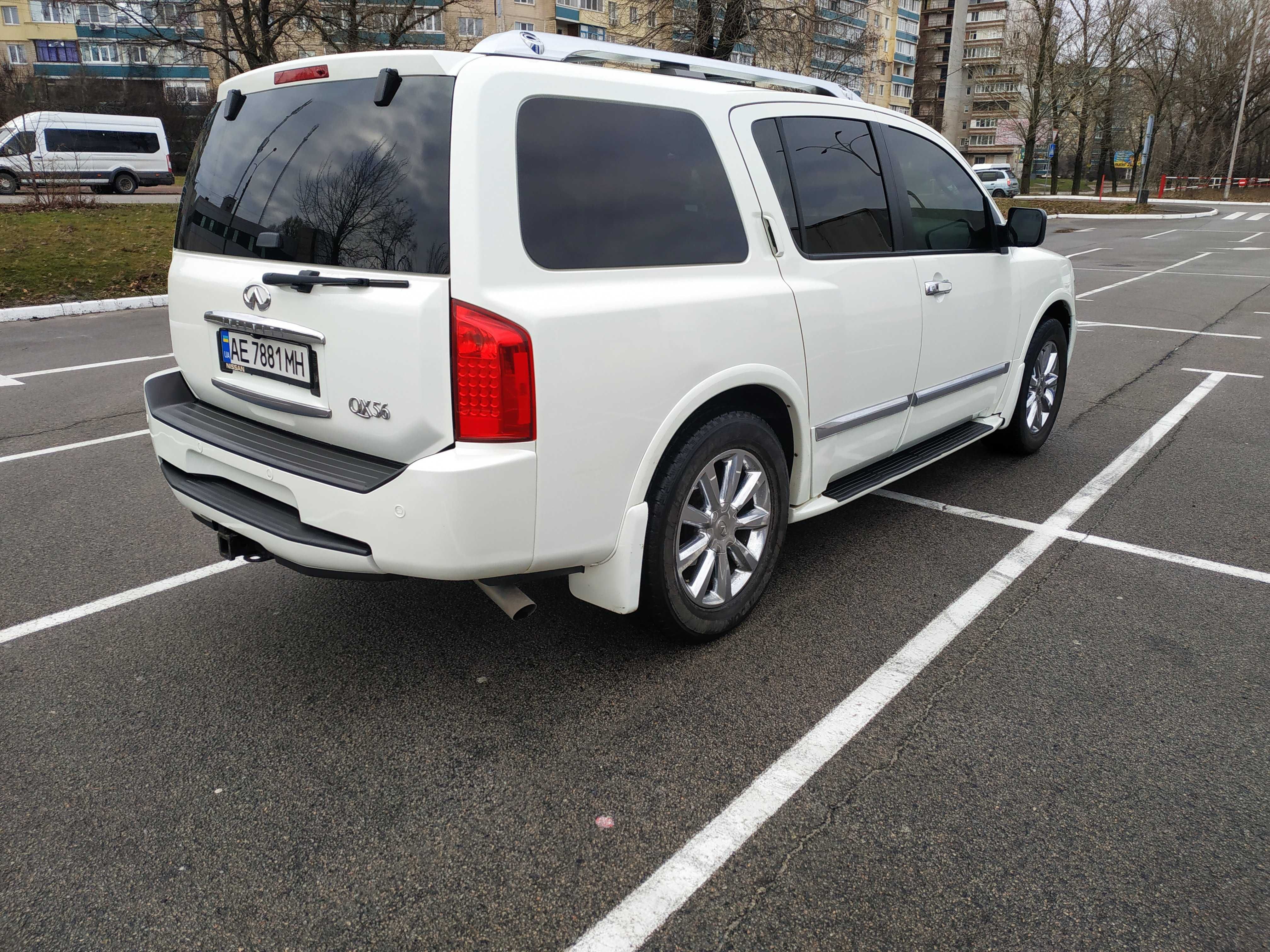 Продам Infiniti QX56