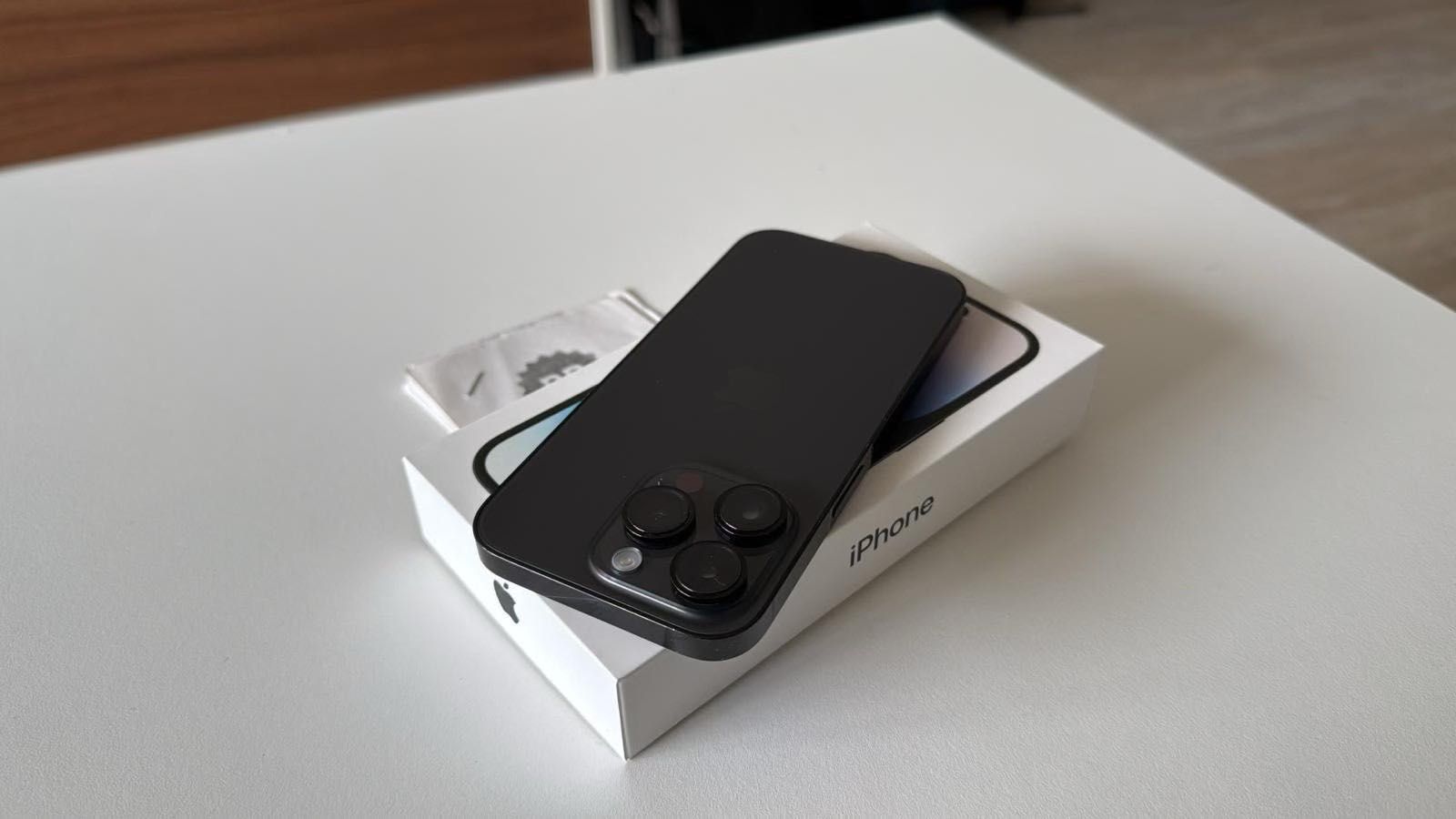 Vendo iPhone 14 Pro Max 128Gb Livre Preto Fatura e Garantia
