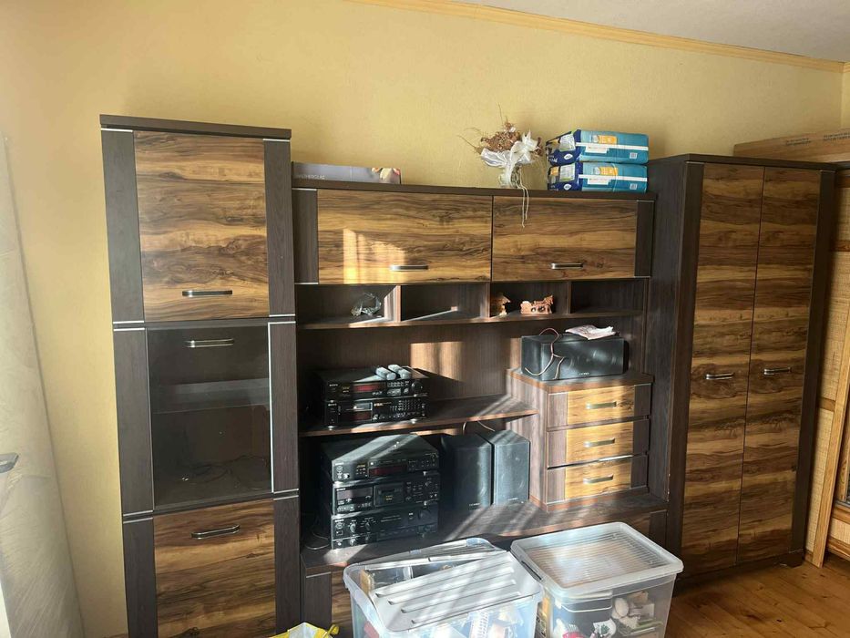 Meblościanka z szafą