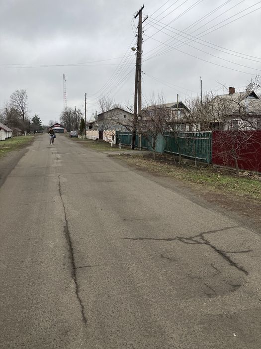 Продам дом в центрі селища Цвіткове