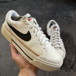 Жіночі кросівки Nike Court Legacy Lift. P. 38,5. Ідеал!!!