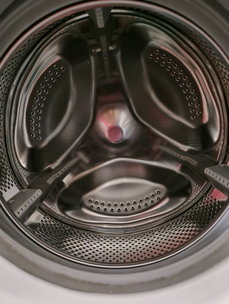 Пральна машина Indesit IWSE61253
