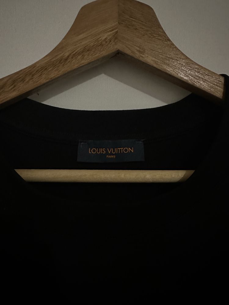 T-shirt Louis Vuitton Preta