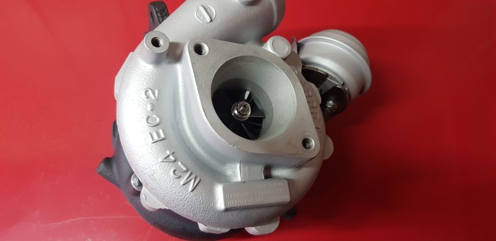 Turbina turbosprężarka Nissan Navara 174KM Pathfinder 2.5 dci
