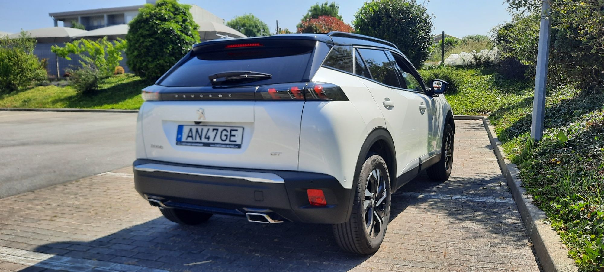 Vendo Peugeot 2008 GT do ano 2022, com 10.900 klms.