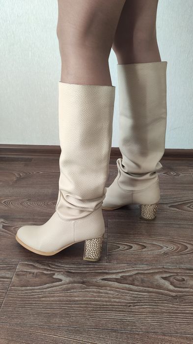 Чудові сапоги (сапожки) на весну- осінь