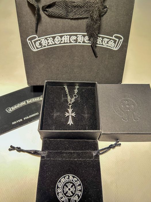 Підвіска Chrome Hearts