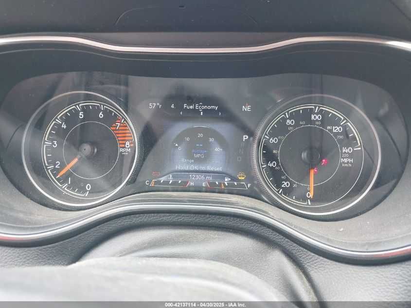 Jeep cherokee trailhawk 2022  4x4  3.2