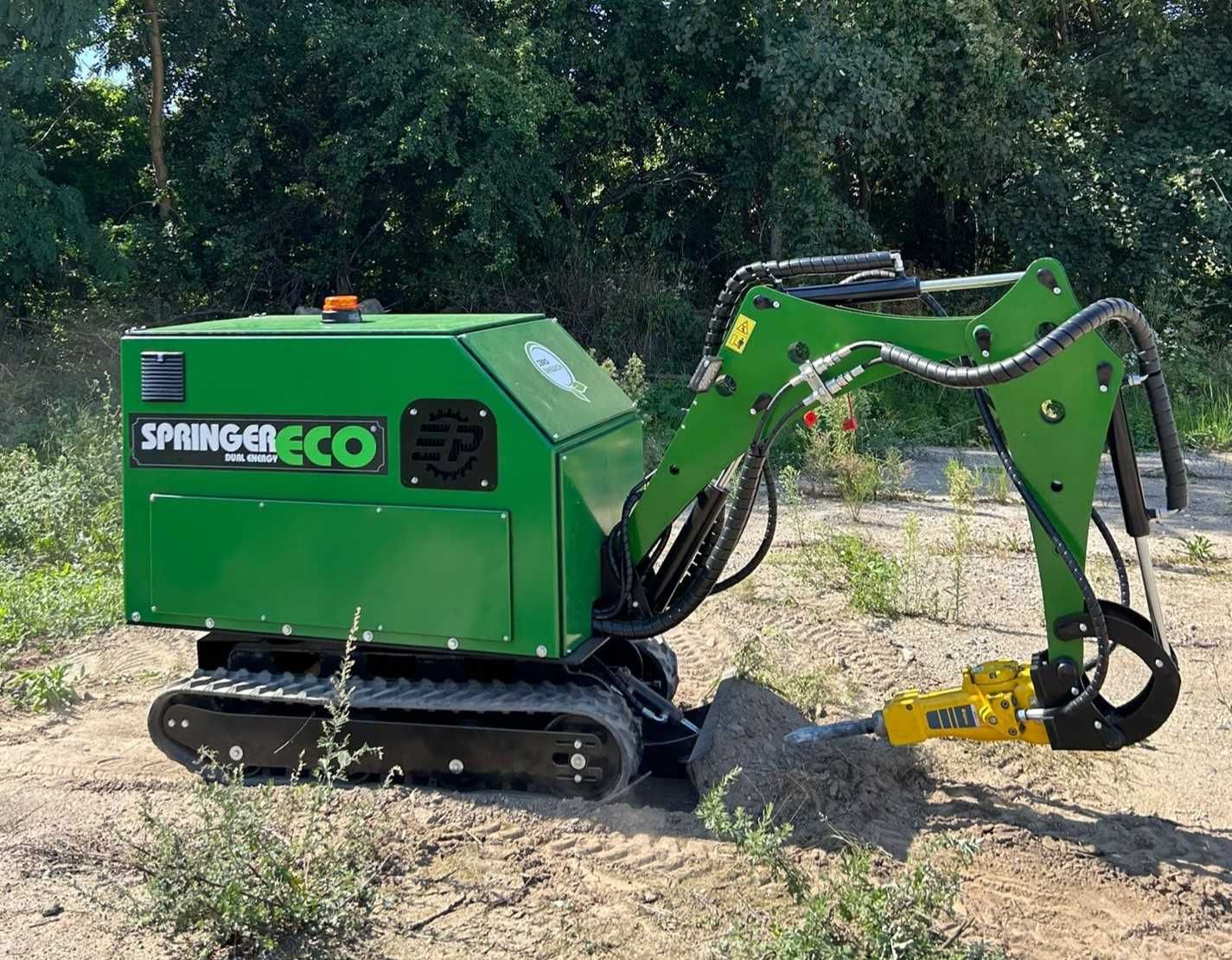 Robot wyburzeniowy Młot Epiroc w cenie Minikoparka SpringerEco Brokk