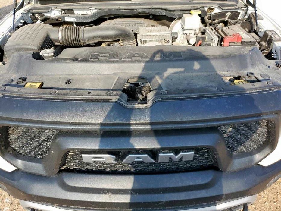 2020 Dodge Ram 1500 REBEL чудовий рамний пікап