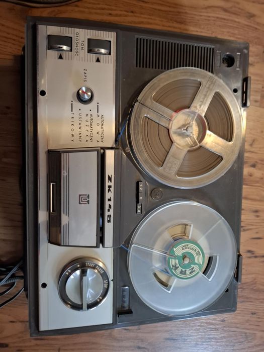 Sprzedam magnetofon szpulowy stereo