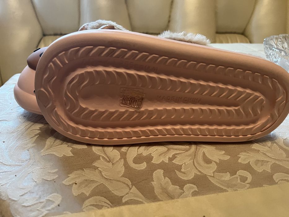 Домашні тапочки кімнатні.