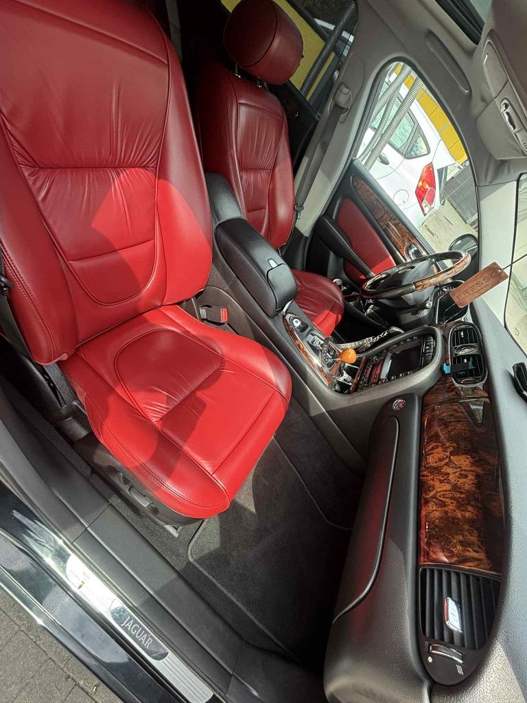 Jaguar XJ 8L 4.2 v8