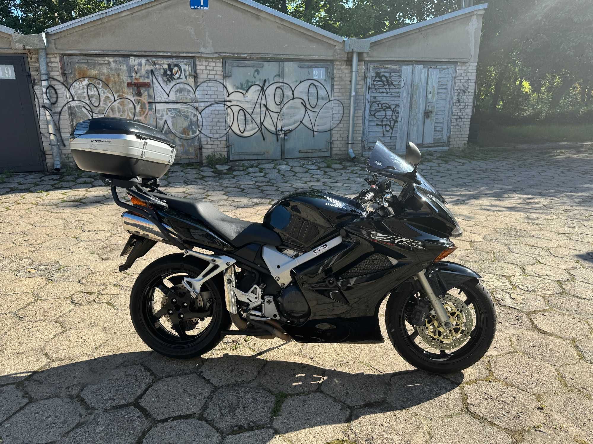 Honda VFR 800 Vtec, kufry