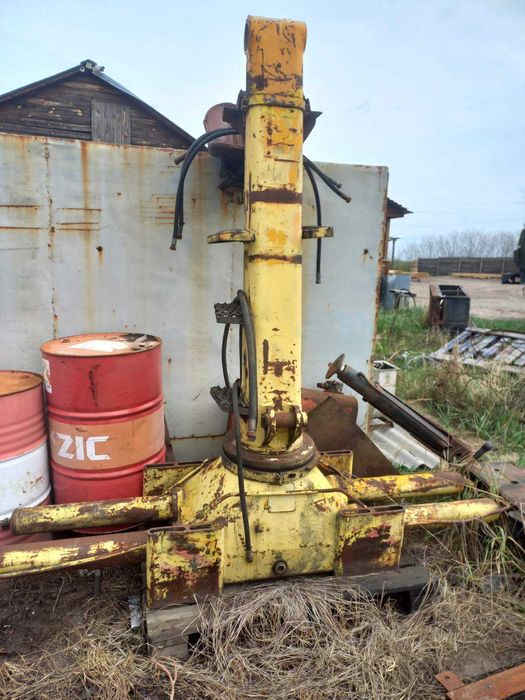 Кран маніпулятор для лісу Epsilon Е 17. 7.