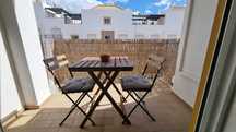 Apartamento T2 em Cabanas de Tavira, com piscina e próximo do cais