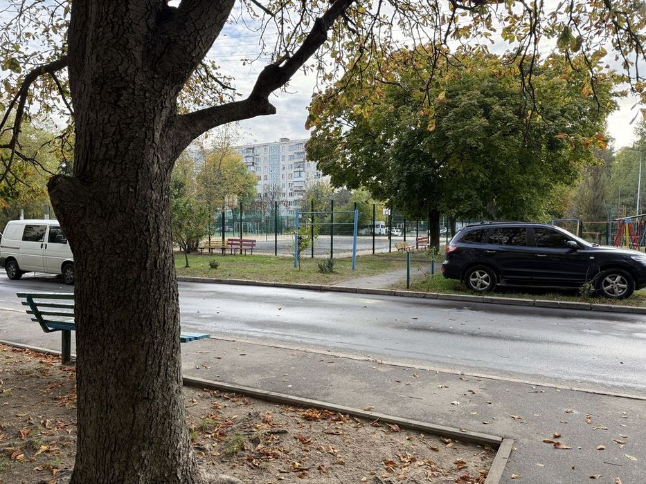 Продаж 1к квартири вул. Мілютенка