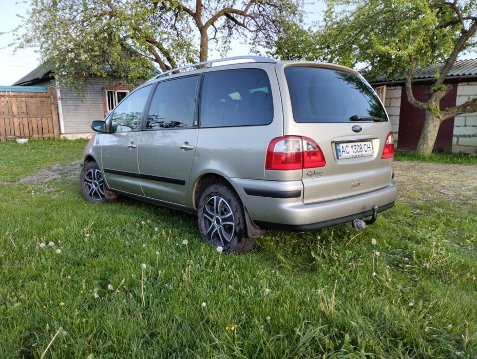 Форд галаксі 2004 року , 1.9 тді 275000 тис. 2800$