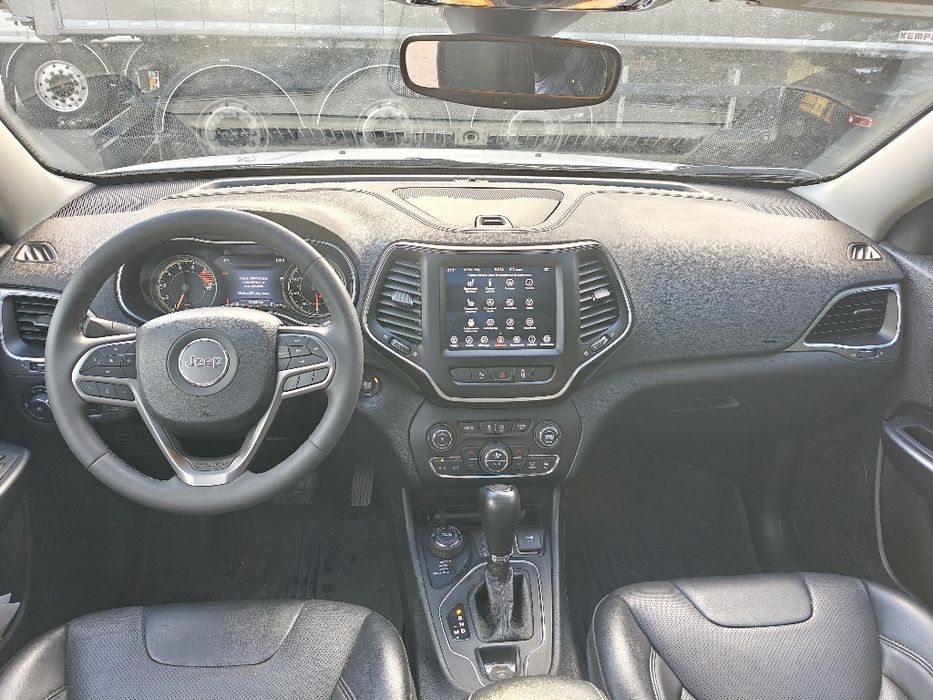 3.2 pentastar, 4x4, radar, bliss, panorama