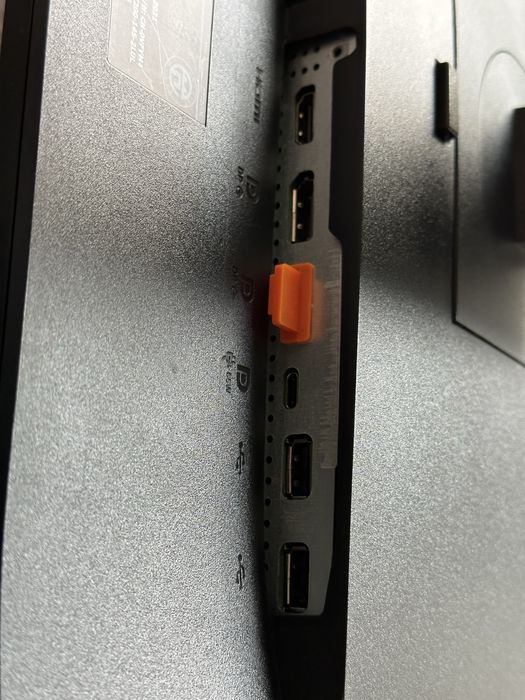 Ecrã Dell P2720DC 27’’ 1440p, 75Hz, 65w power delivery