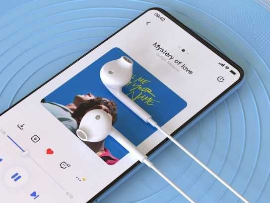 Auriculares In Ear Com Cabo E Microfone
