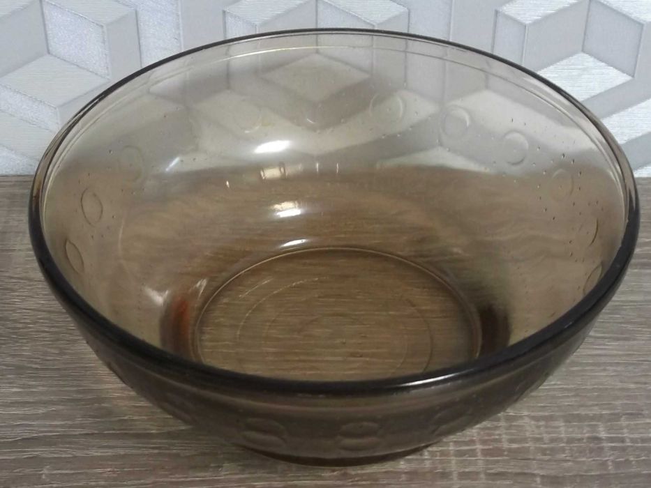 Салатница 3 шт. большая, глубокая, без сколов и трещин 1 шт.= 70 грн.