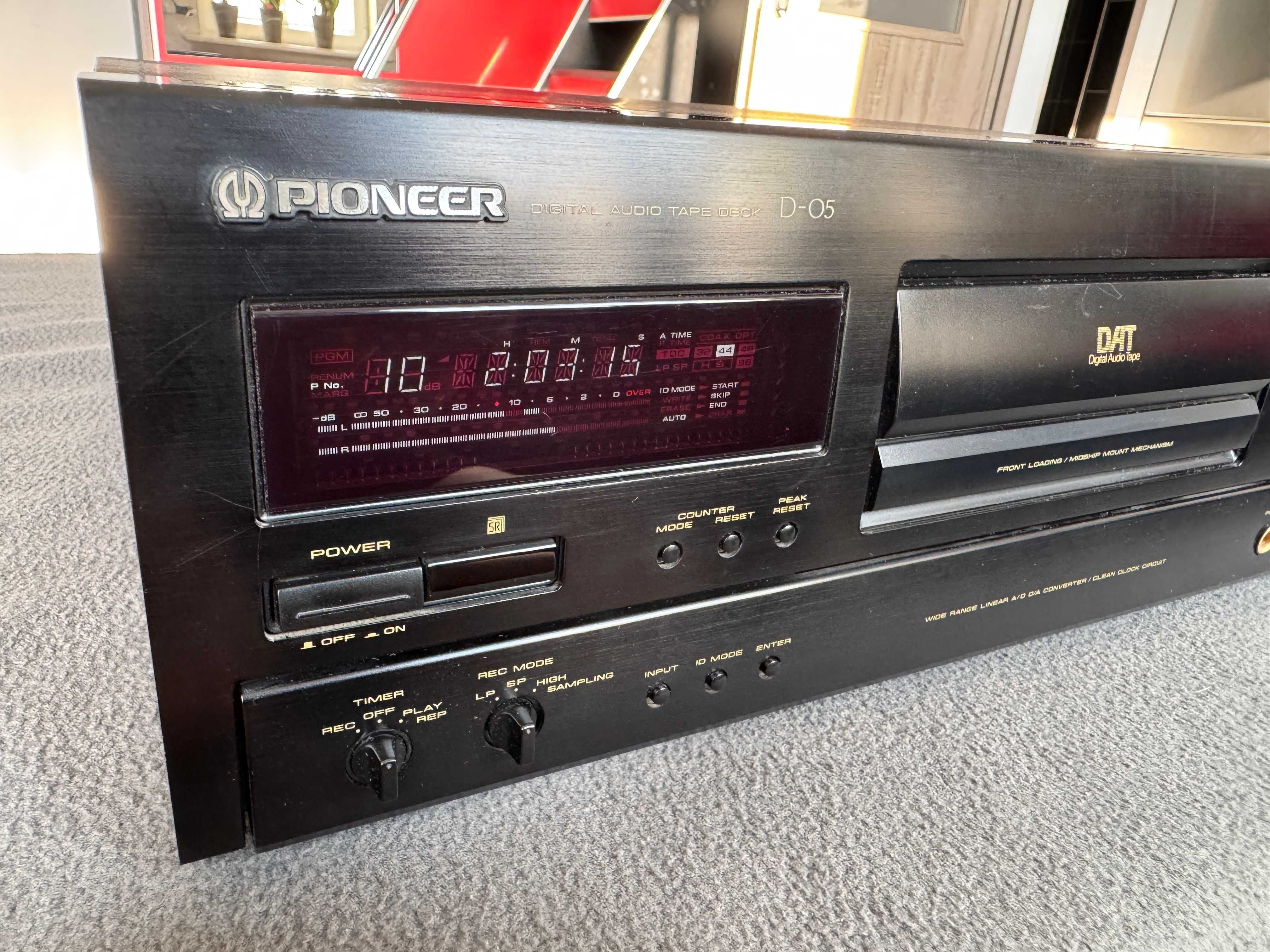 Cyfrowy Magnetofon DAT Pioneer D-05 Czarny plus gratis hi-end