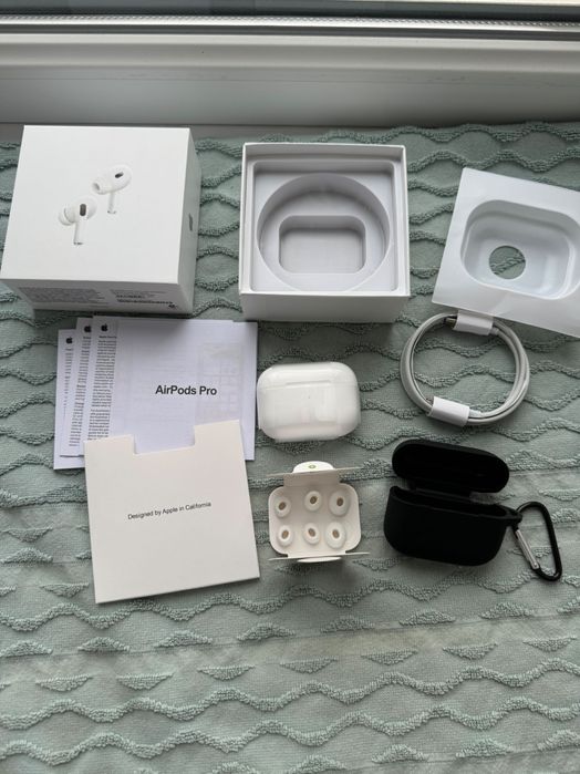 Навушники AirPods Pro 2 (2024 generation) / Беспроводные наушники