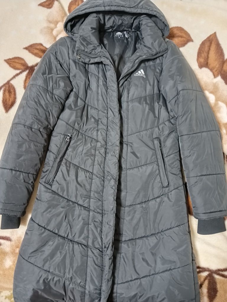 Жіночий пуховик Columbia, зимове пальто adidas, дублянка.