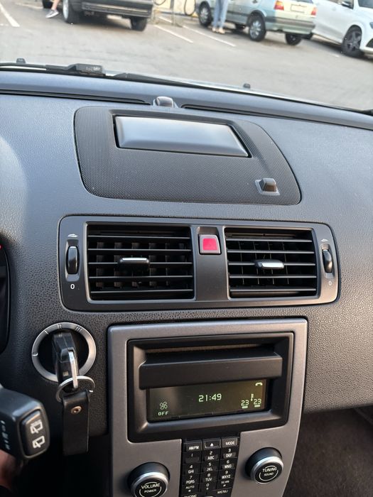 Автомобіль volvo v50