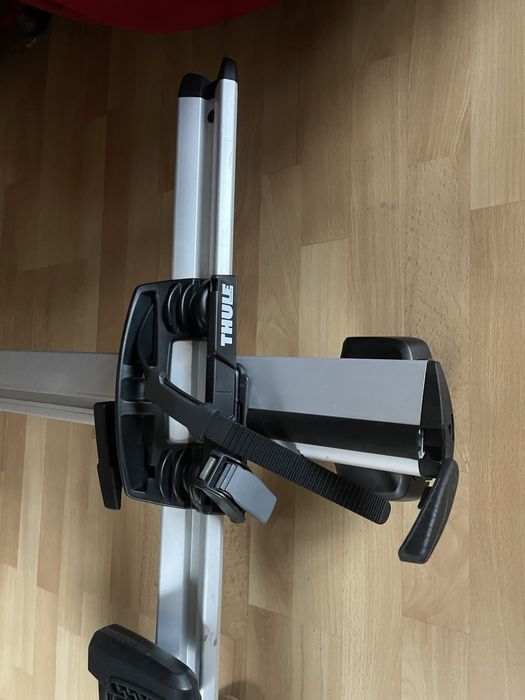 Bagażnik Thule Wingbar + zestaw dopasowujacy Skoda Rapid Spaceback