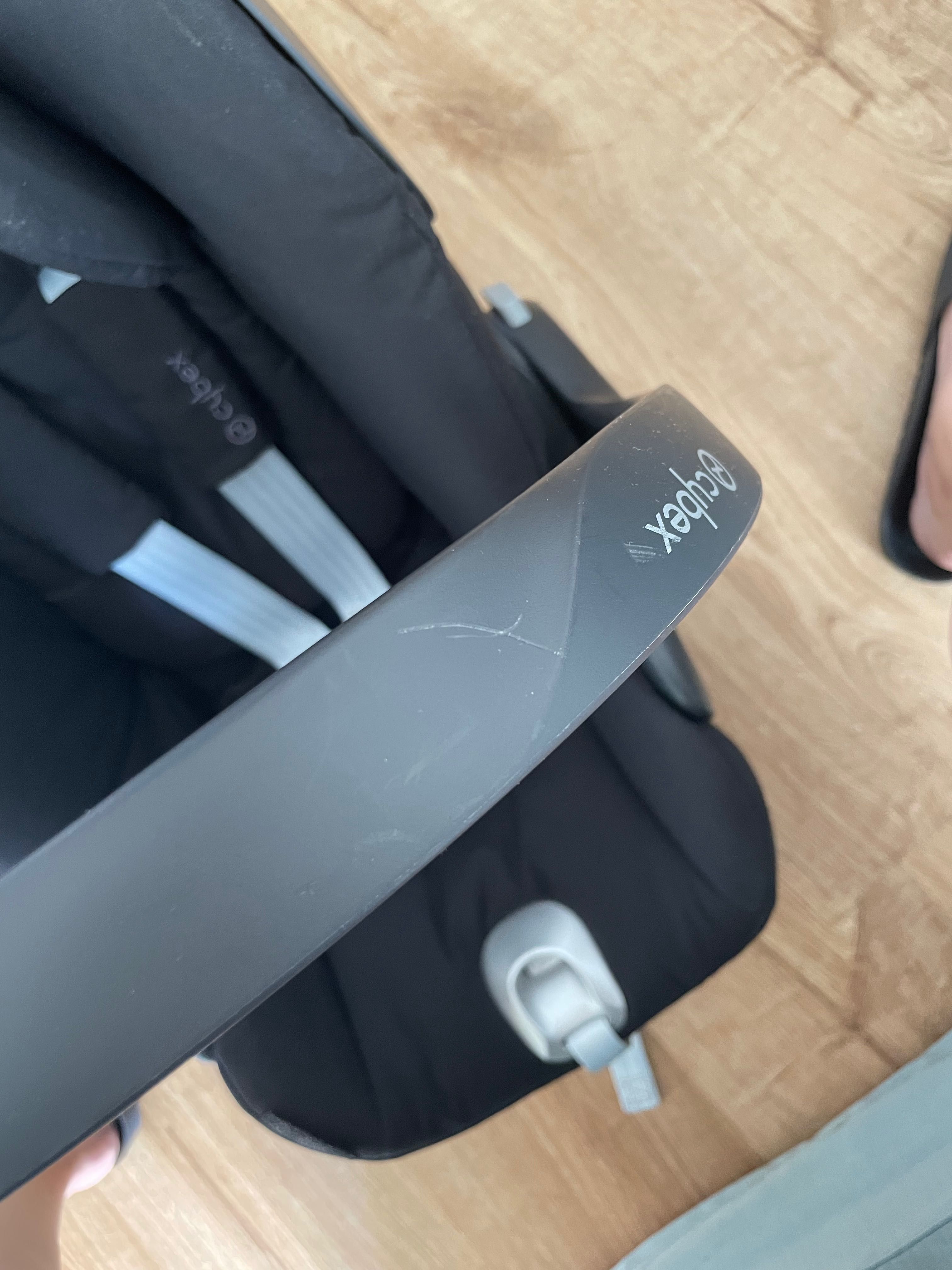 Fotelik Cybex Cloud Z i-Size w kolorze DeepBlack - black