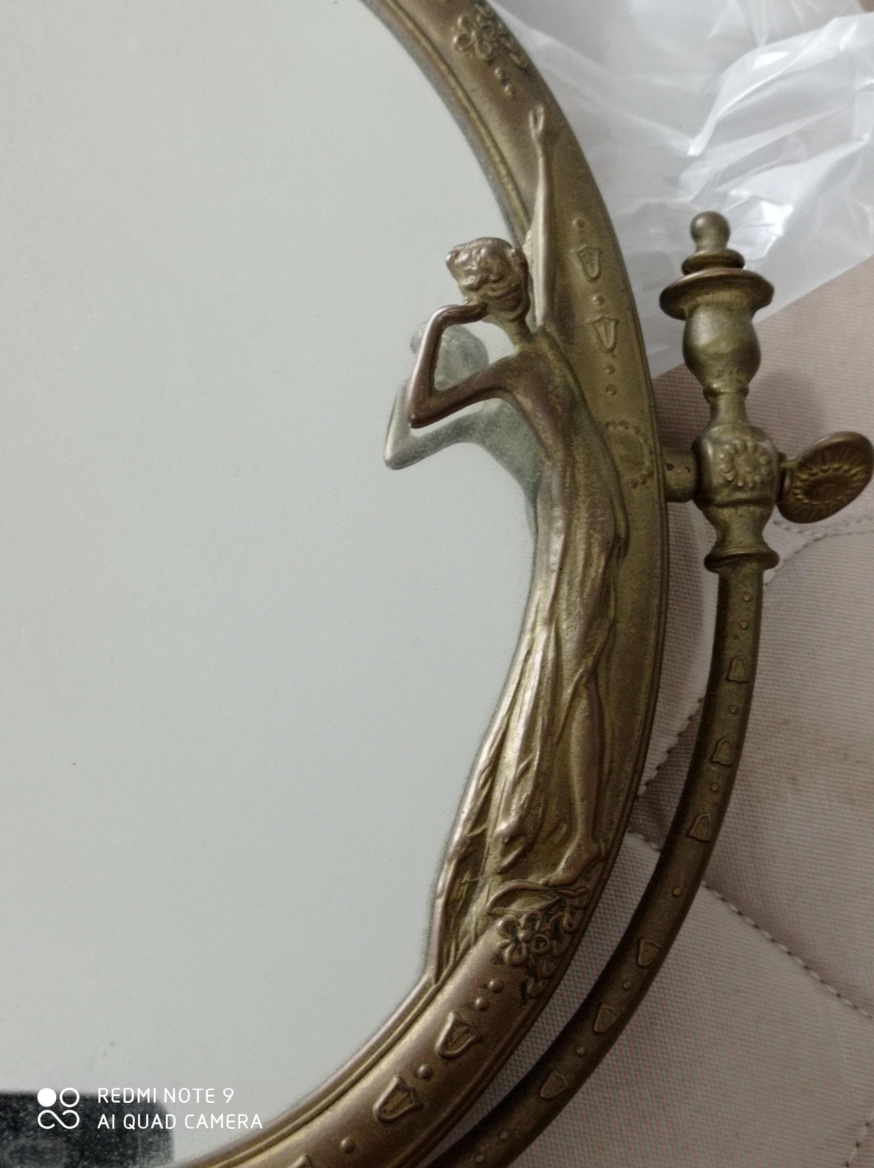 Belo espelho de mesa