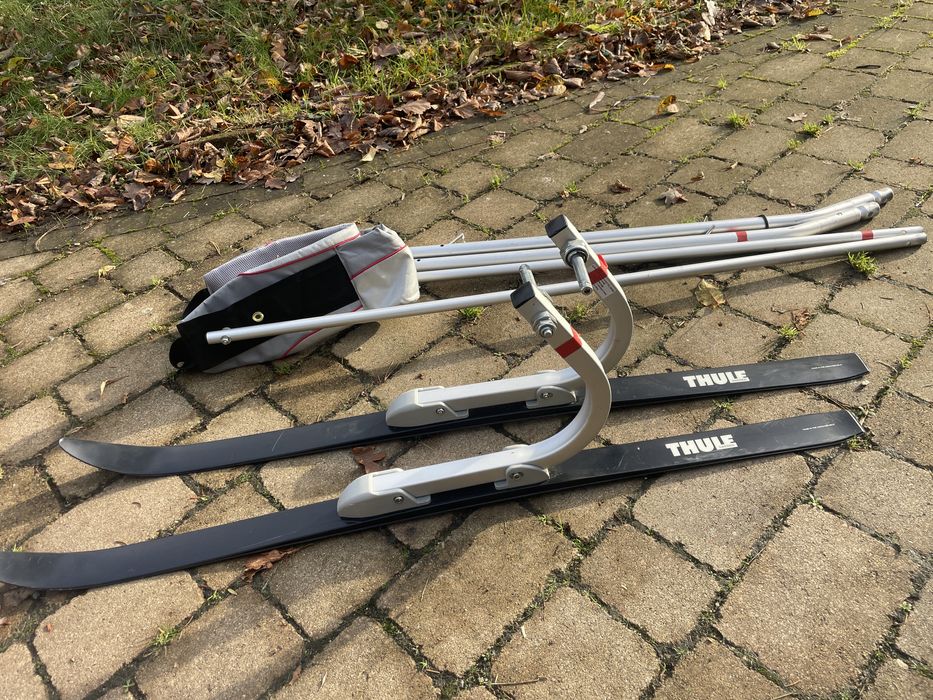 Thule Skiing Kit-płozy i uprząż do przyczepek