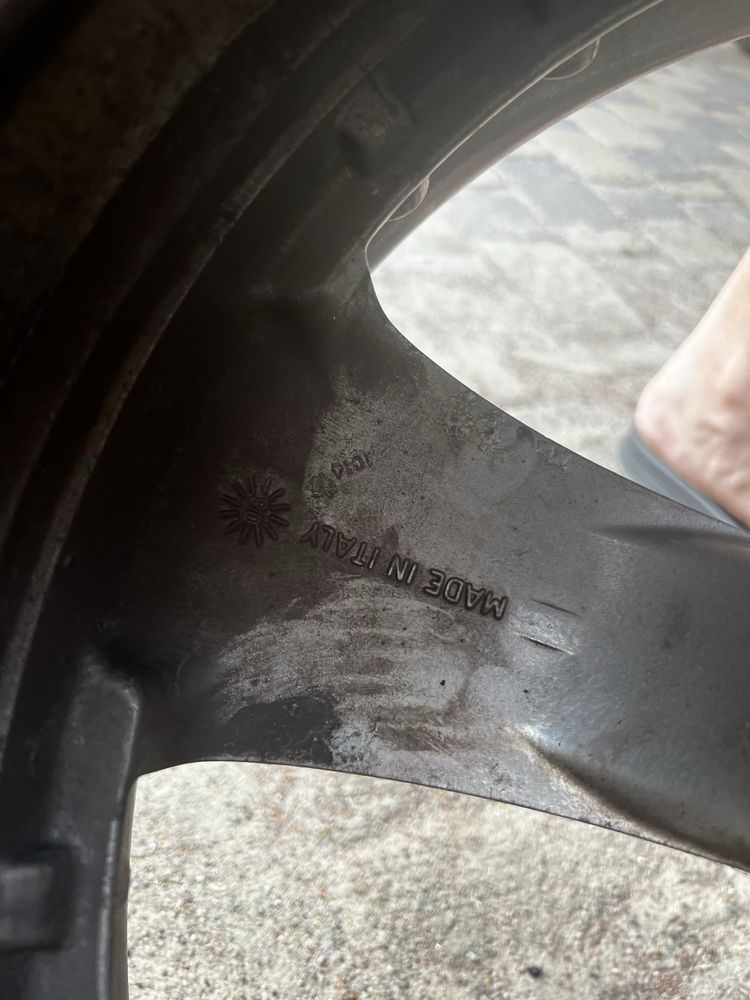 Продам диски R18