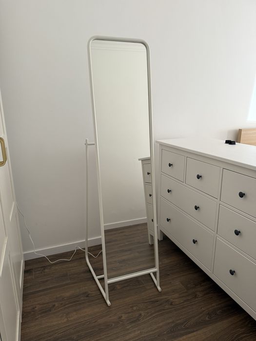 Espelho de quarto - IKEA