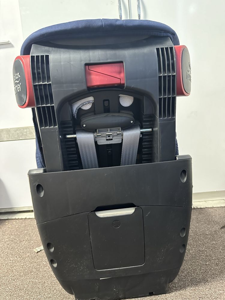 Автокресло britax romer