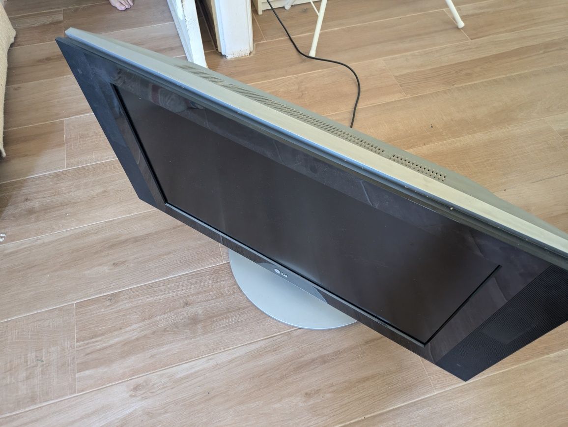 Monitores e TVs avariados (peças)