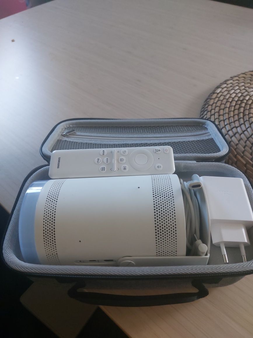 Etui , futerał , pokrowiec , torba samsung freestyle 2