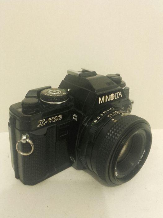 Minolta X-700 com 50mm 1:264586420366979121