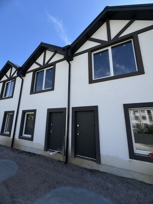 Продам таунхаус 141м2 з БОМБОСХОВИЩЕМ/ ГАЗ/центр. канал./ без комісії