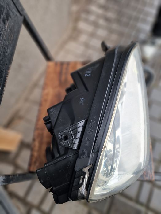 фара ліва  kia Sorento 2003-2006