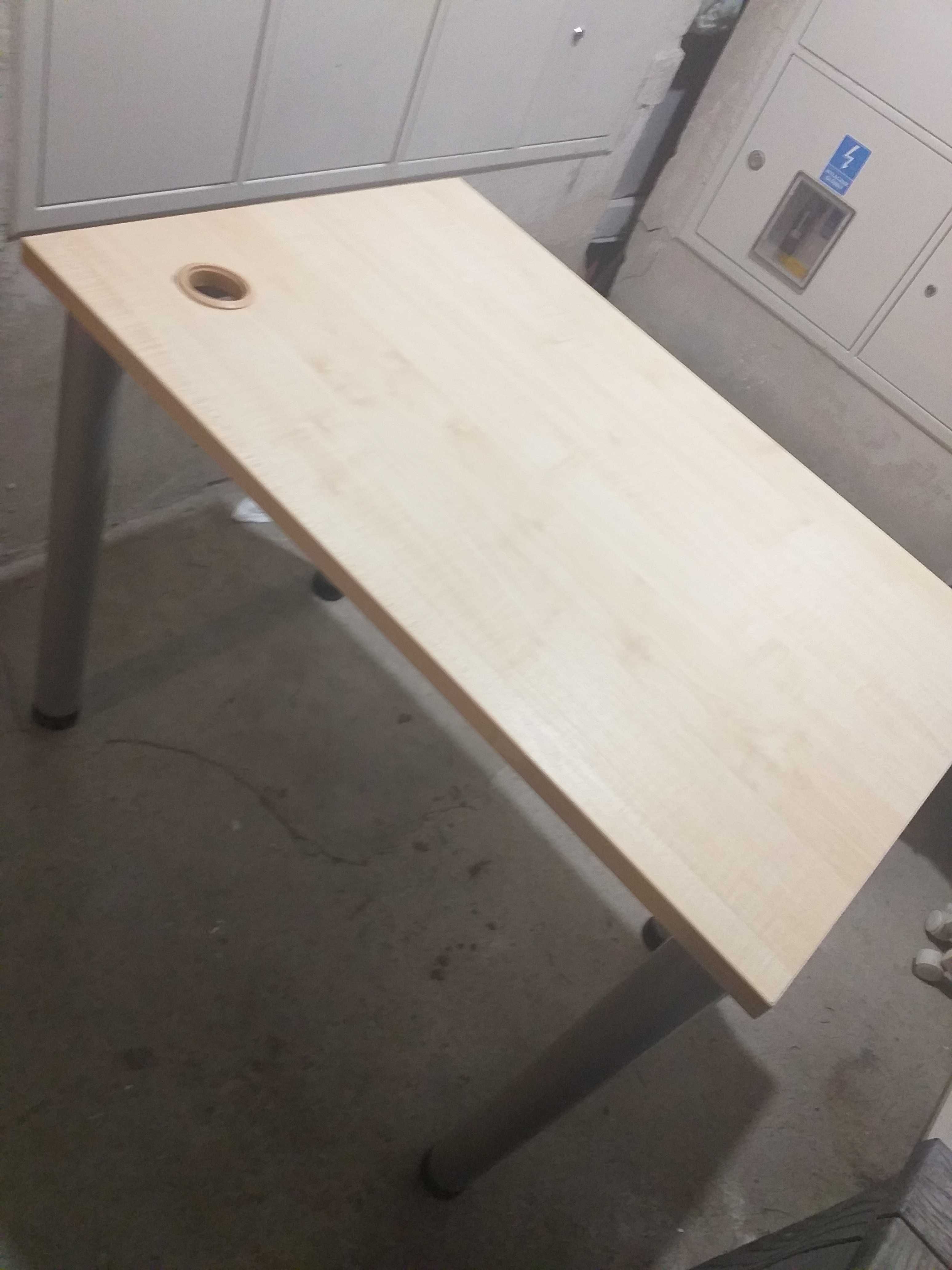 Stolik pod komputer