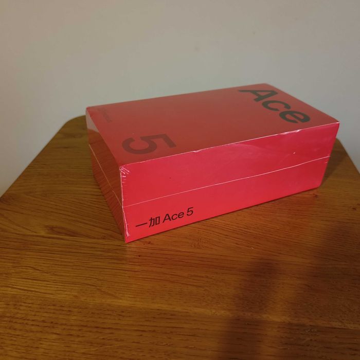 OnePlus Ace 5 12/256GB чорний Розблокований  Snapdragon 8 Gen 3