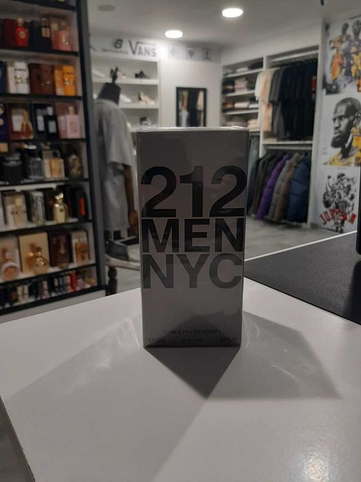 Perfume 212 NYC Men 200ml(Original)