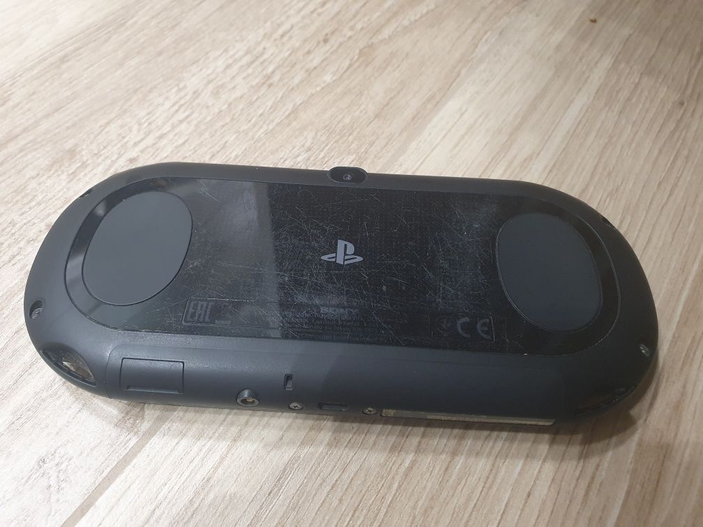 Konsola Psvita sony Ps vita PCH-2016 slim przerobiona henkaku