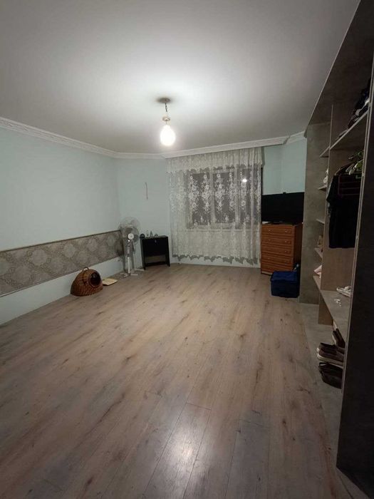 ПРОДАЖ просторого будинку з ЧАСТКОВИМ ремонтом! виїзд на Богатирську